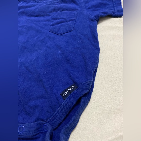 Y2K Baby Old Navy Pocket TShirt Onesie - Picture 5 of 5